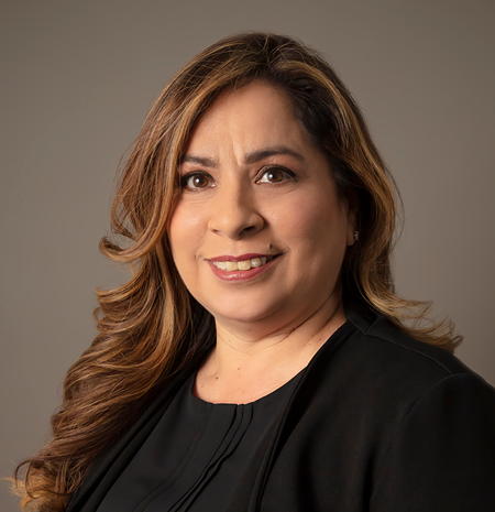 Tina Olivares Headshot